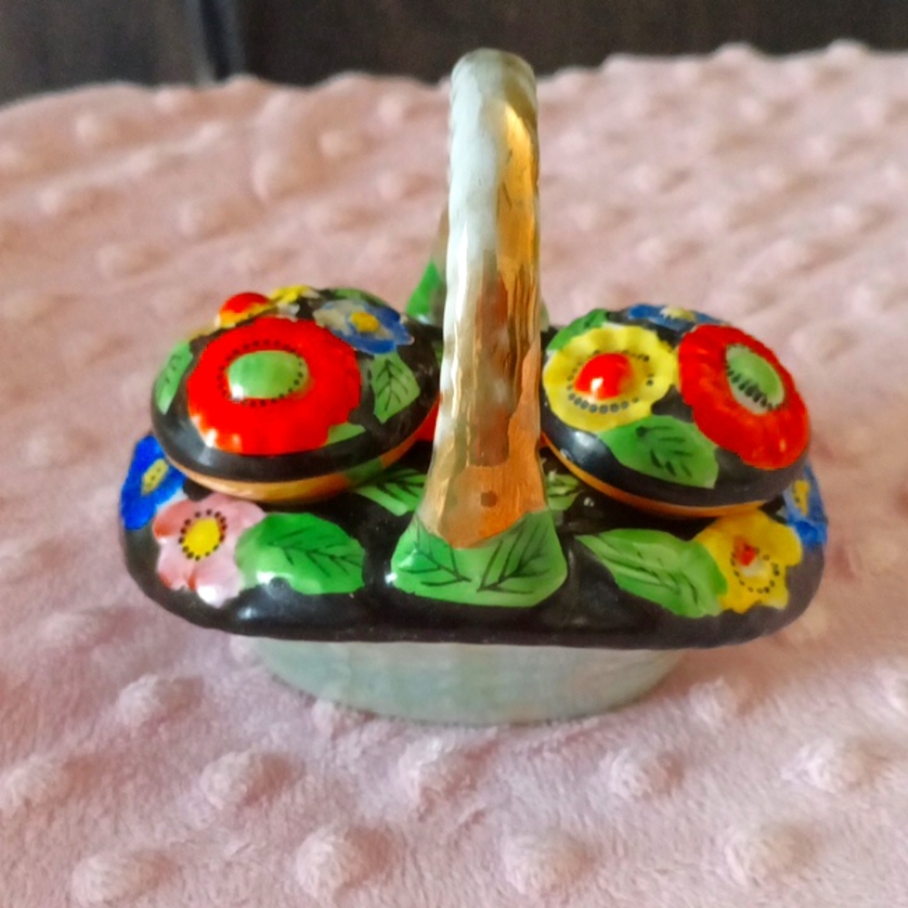 RARE ANTIQUE 1920s HOTTA YU SHOTEN & Co FLORAL BASKET SALT & PEPPER SHAKERS~